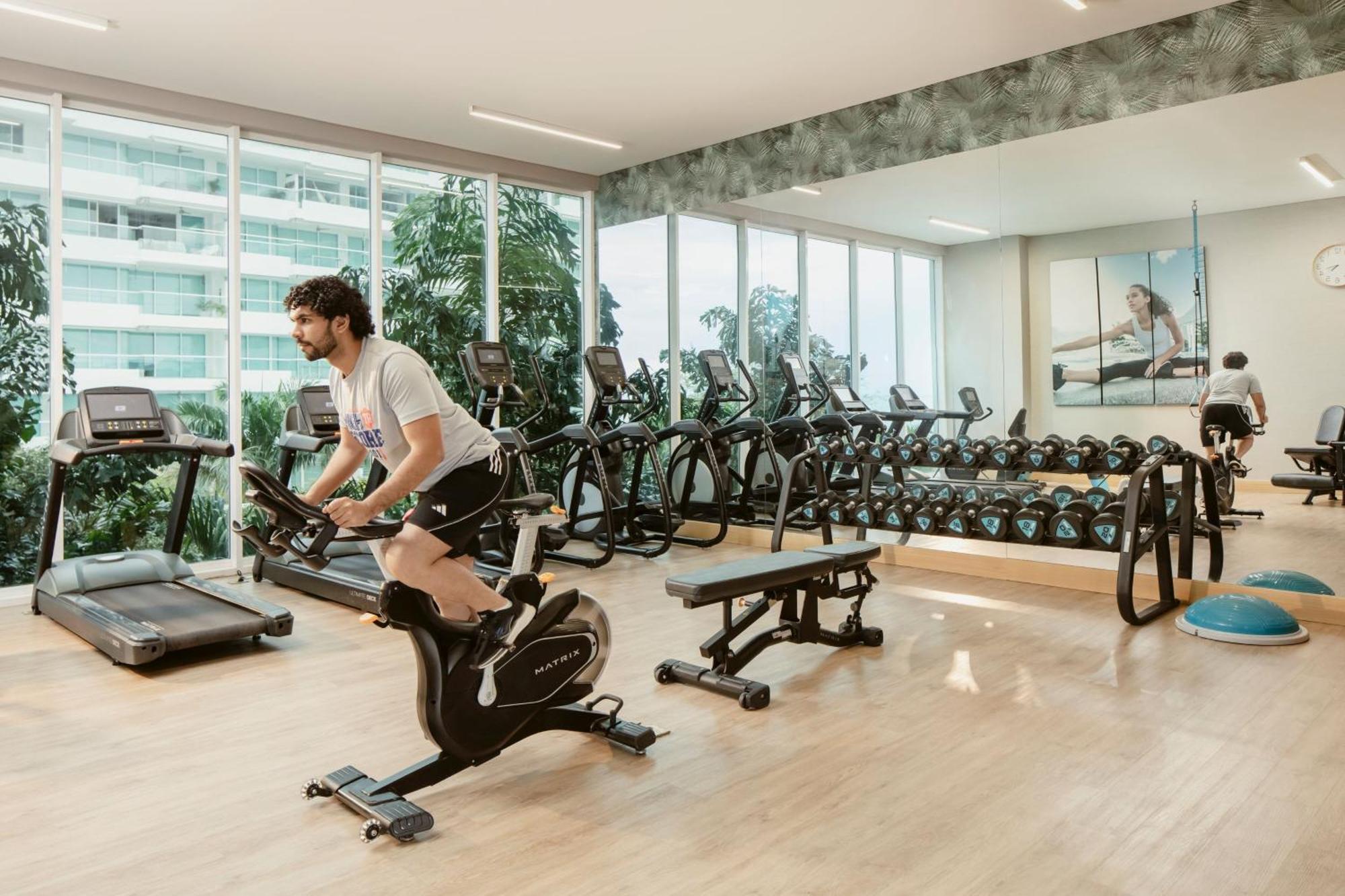 ซานตา มาร์ตา แมริออท รีสอร์ต ปลายา ดอร์มิดา Hotel ซันตามาร์ตา ภายนอก รูปภาพ The gym at the hotel