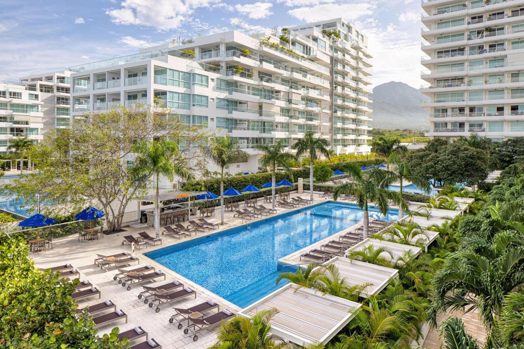 ซานตา มาร์ตา แมริออท รีสอร์ต ปลายา ดอร์มิดา Hotel ซันตามาร์ตา ภายนอก รูปภาพ The swimming pool at the hotel