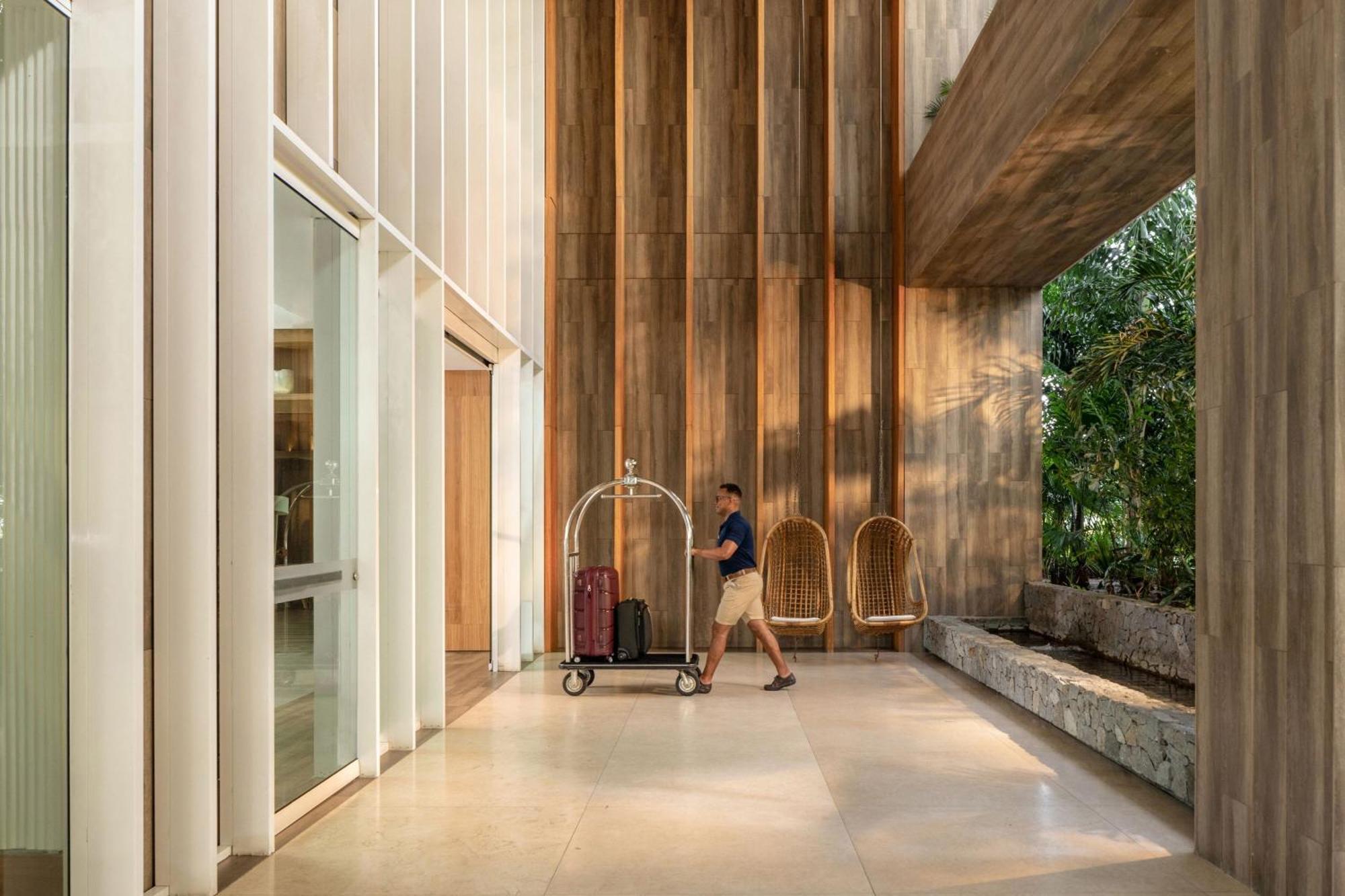 ซานตา มาร์ตา แมริออท รีสอร์ต ปลายา ดอร์มิดา Hotel ซันตามาร์ตา ภายนอก รูปภาพ The hotel lobby