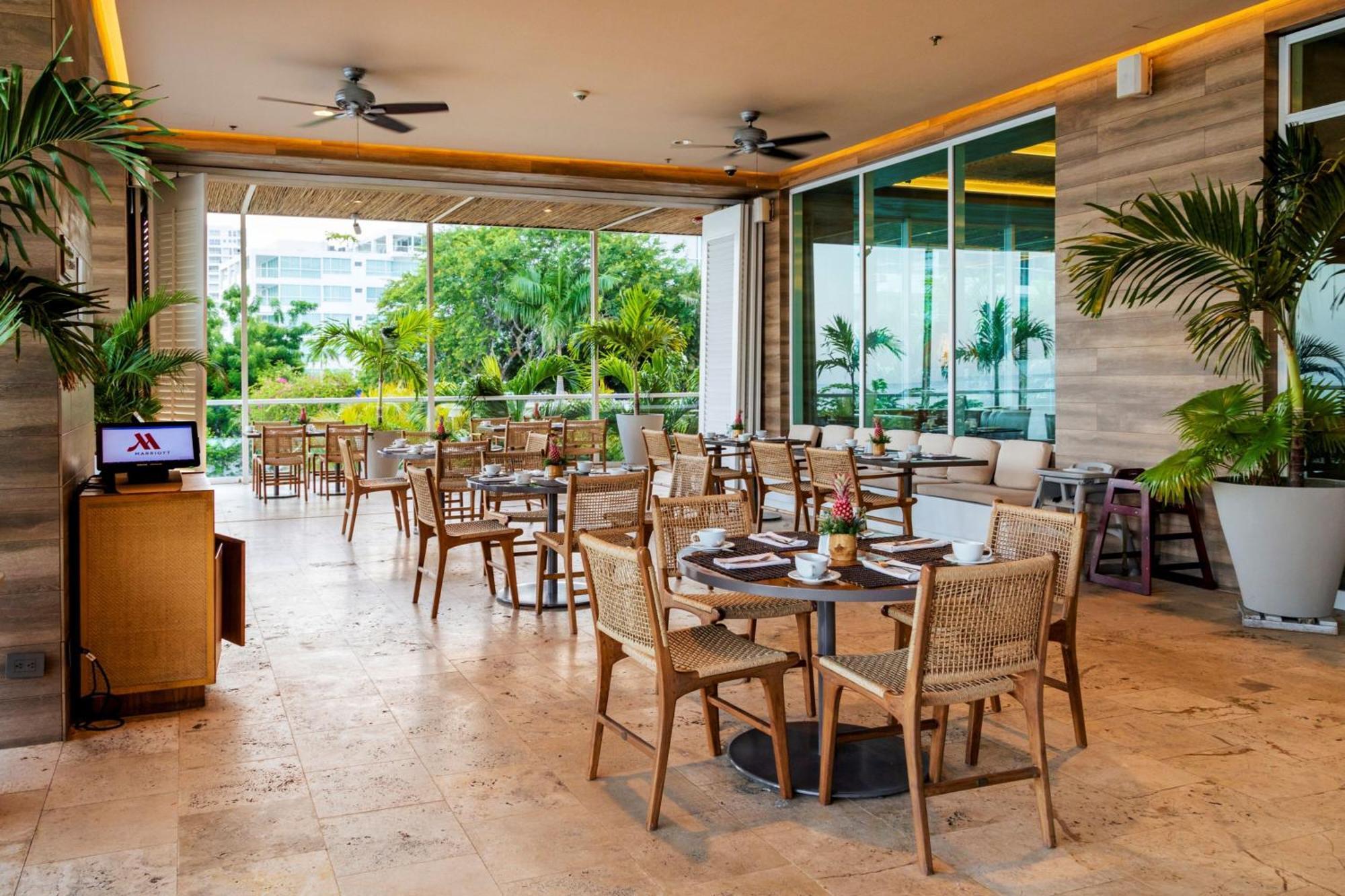 ซานตา มาร์ตา แมริออท รีสอร์ต ปลายา ดอร์มิดา Hotel ซันตามาร์ตา ภายนอก รูปภาพ The W Lounge at Suvarnabhumi Airport